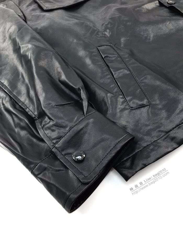 Prada男裝 普拉達2020秋冬新款經典三角形刺繡logo復古大口袋皮衣  ydi3486